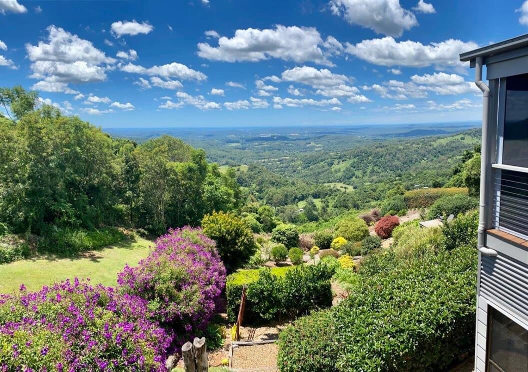 Flaxton Garden Home With Spectacular Coastal Views Montville Esterno foto